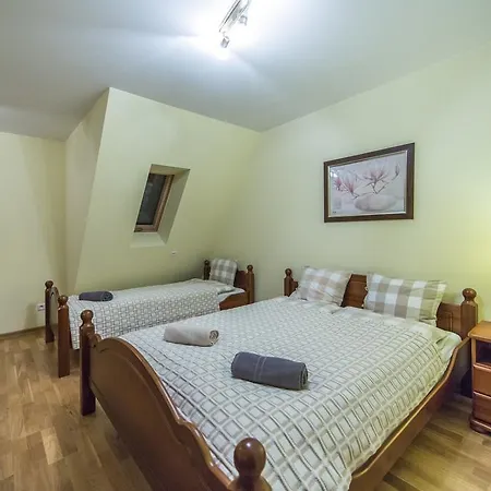 Apart4You Apartament Meteor-2